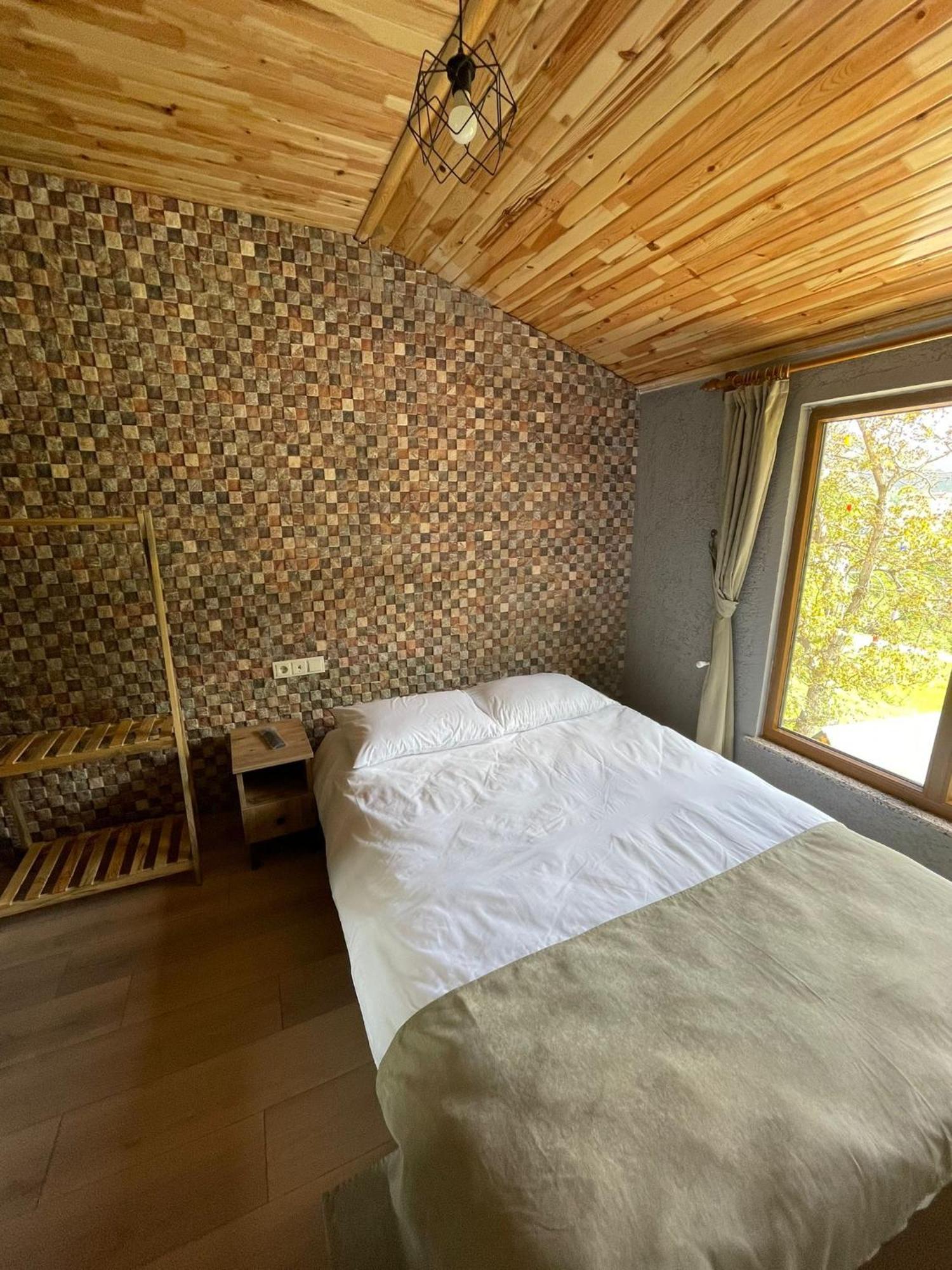 Bizim O'Ra Kueme Evleri & Bungalov Macka Exterior foto